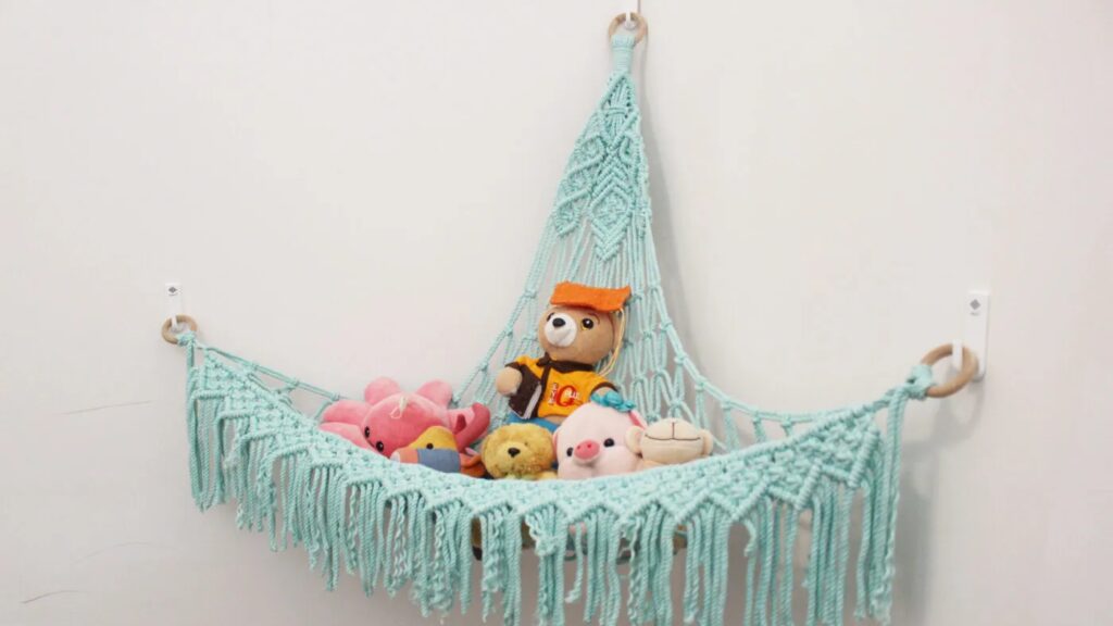 Thêm mắt "lé" một chút cũng tạo vẻ đáng yêu, không cần quá hoàn hảo