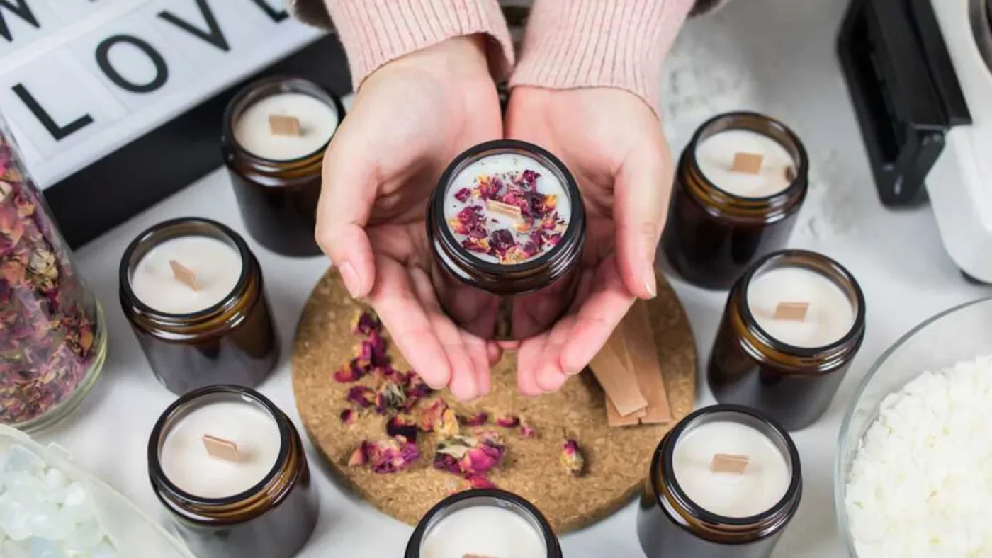 Mỗi chiếc nến bạn tạo ra đều là "phiên bản độc bản" – từ màu sắc, mùi hương đến kiểu dáng
