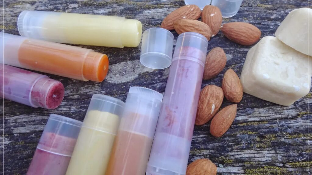 Xu hướng tự làm son dưỡng môi handmade ngày càng được yêu thích.