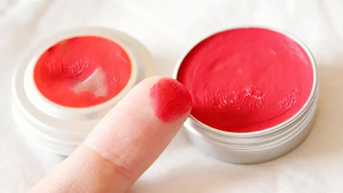 Lợi ích khi tự làm son handmade tại nhà